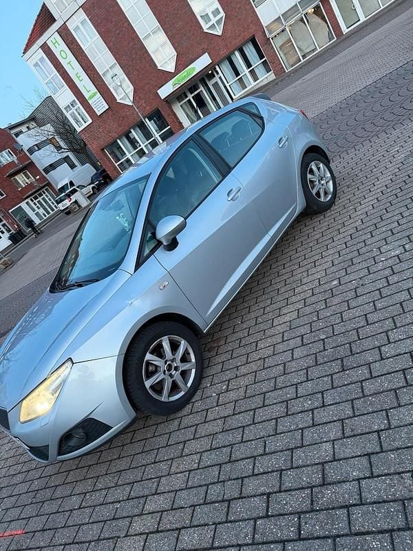 Gebraucht Seat Ibiza 75 PS (55 kW) 2011 Silber Limousine