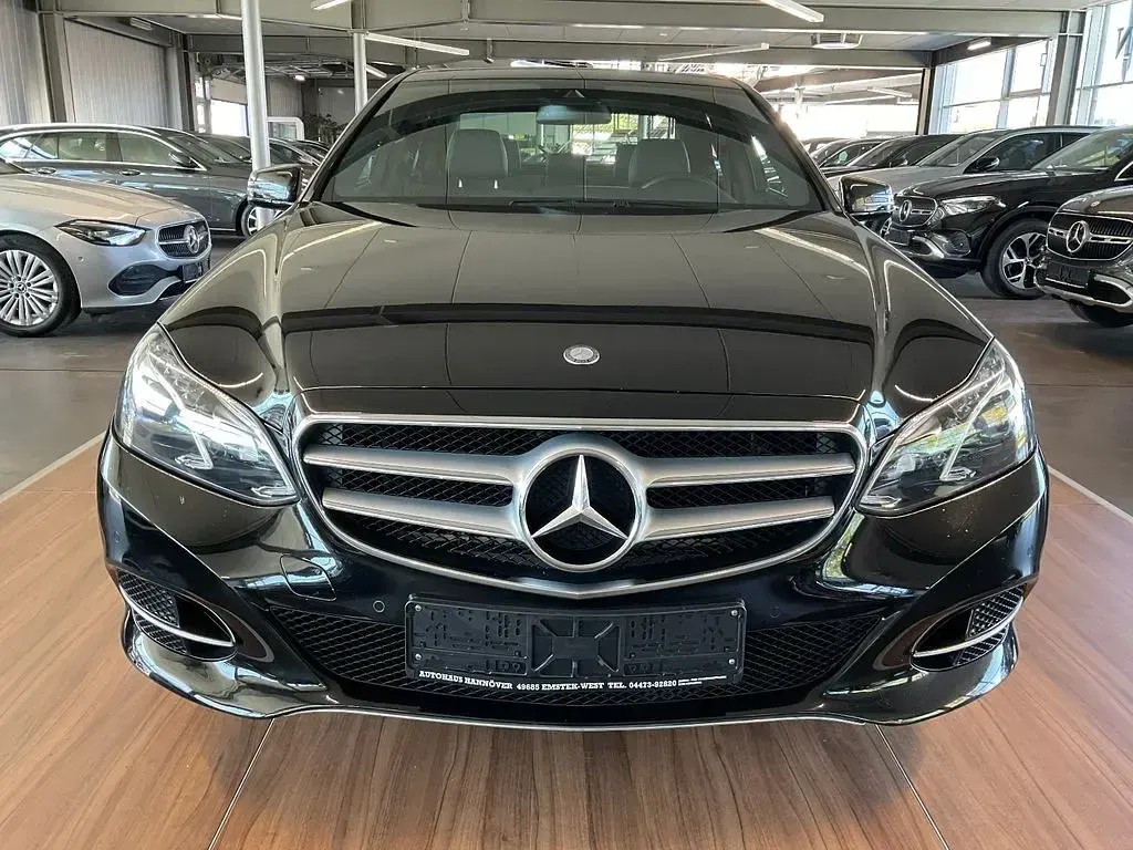 Second-hand Mercedes E220 Avantgarde 170 CP (125 kW) 2013 Negru Berlinǎ