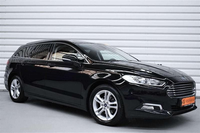 Schwarz Gebraucht 2017 Ford Mondeo Titanium Kombi | 18.990 € (Teuer) - Bild 1/4