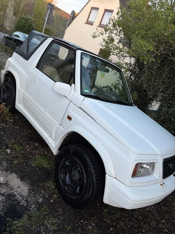 Gebraucht Suzuki Vitara 132 PS (97 kW) 1999 Weiß Cabrio