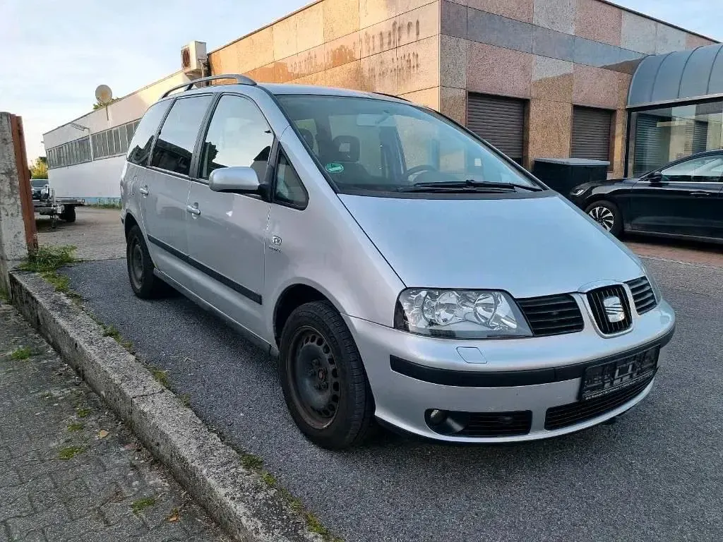 Używany Seat Alhambra 150 KM (110 kW) 2007 Srebrny Minivan