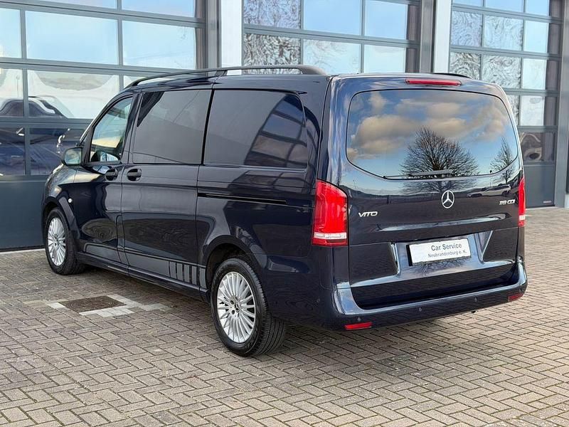 Gebraucht Mercedes Vito 190 PS (139 kW) 2020 Blau Van