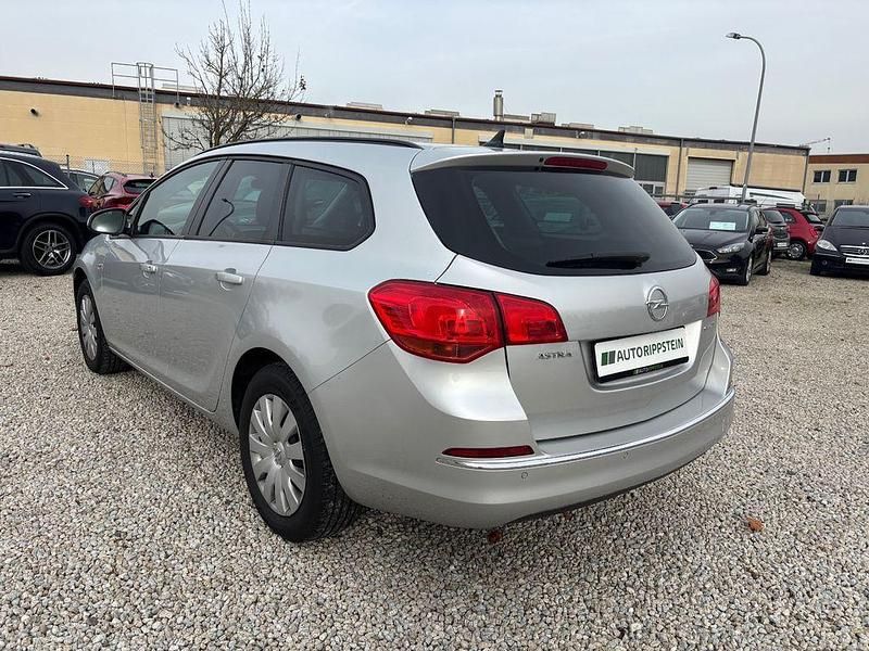 Gebraucht Opel Astra Edition 110 PS (80 kW) 2015 Silber Kombi