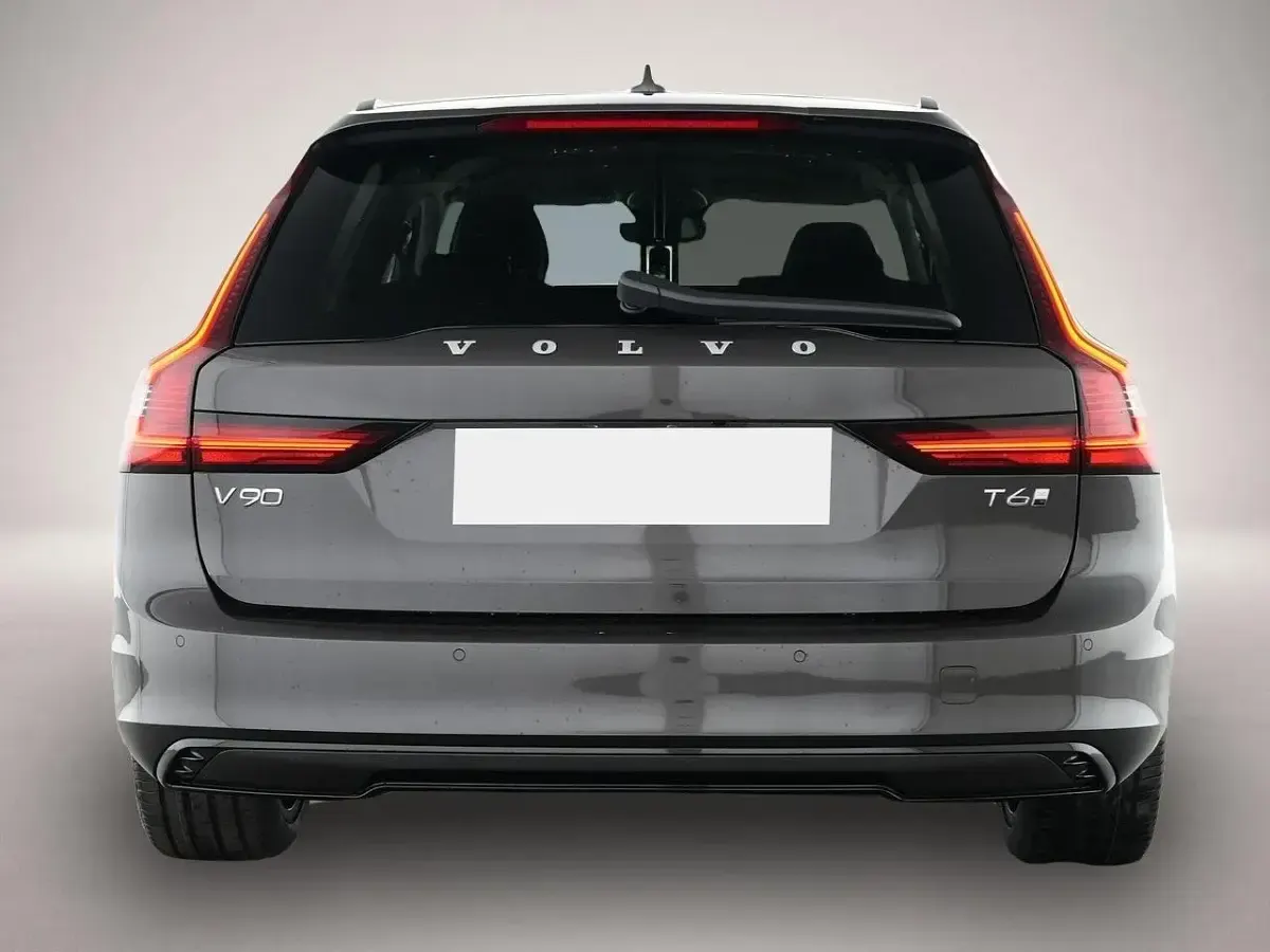 Gebraucht Volvo V90 Plus 398 PS (292 kW) 2025 Manufacturer Kombi