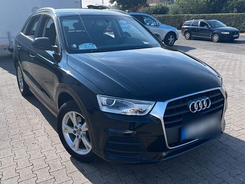 Schwarz Gebraucht 2016 Audi Q3 SUV | 12.800 € (Guter Preis) - Bild 1/4