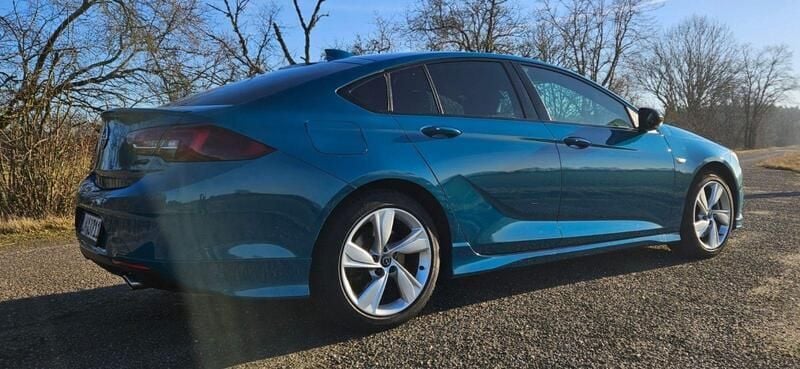 Gebraucht Opel Insignia Exklusiv 260 PS (191 kW) 2017 Grün Limousine