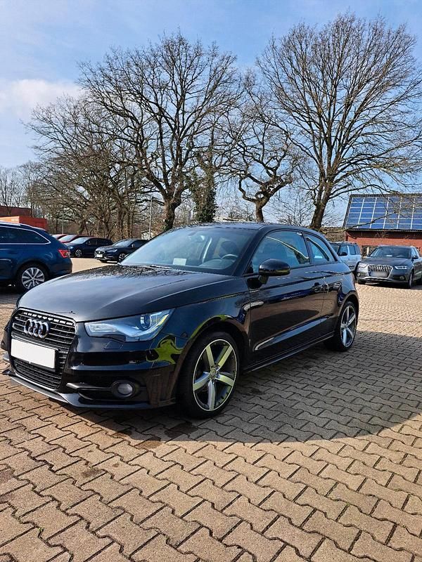 Gebraucht Audi A1 Admired 86 PS (63 kW) 2014 Schwarz Kleinwagen