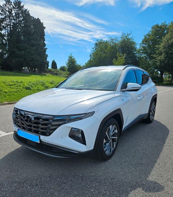 Weiß Gebraucht 2023 Hyundai Tucson Premium SUV | 25.990 € (Guter Preis) - Bild 1/4