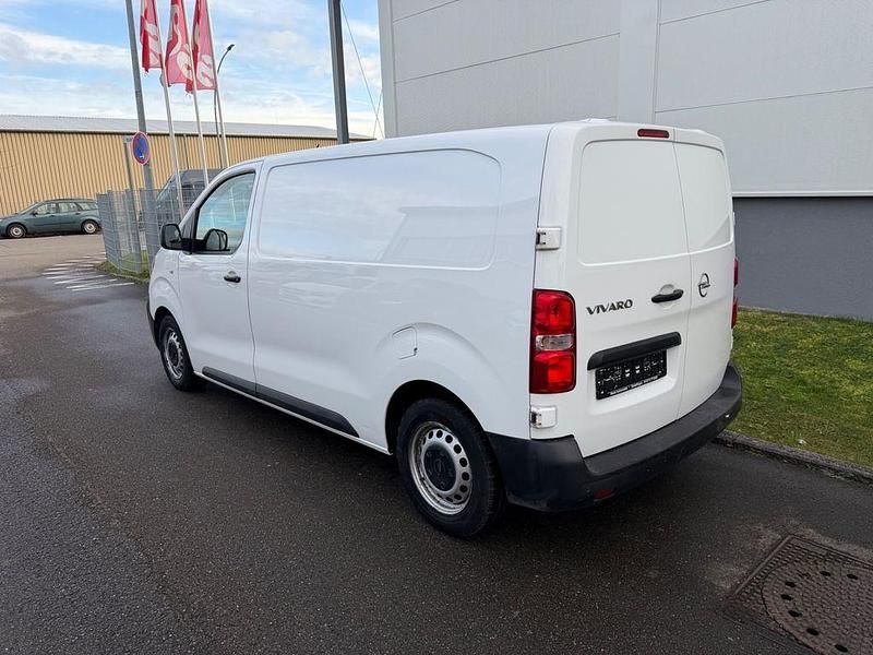 Gebraucht Opel Vivaro Selection 102 PS (75 kW) 2020 Weiß Van / Kleinbus
