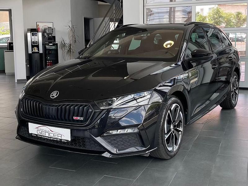 Cerna magic/black magic Gebraucht 2021 Skoda Octavia First Edition Kombi | 23.890 € (Teuer) - Bild 1/4
