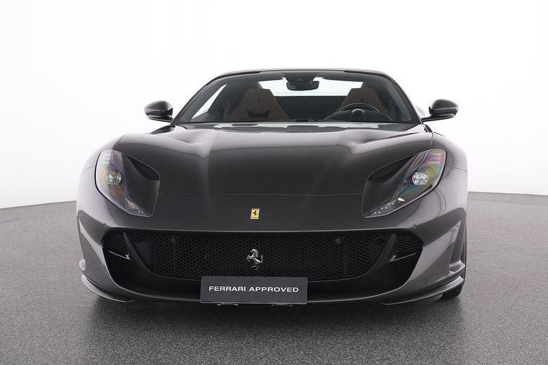 Gebraucht Ferrari 812 799 PS (587 kW) 2022 Grau Cabrio