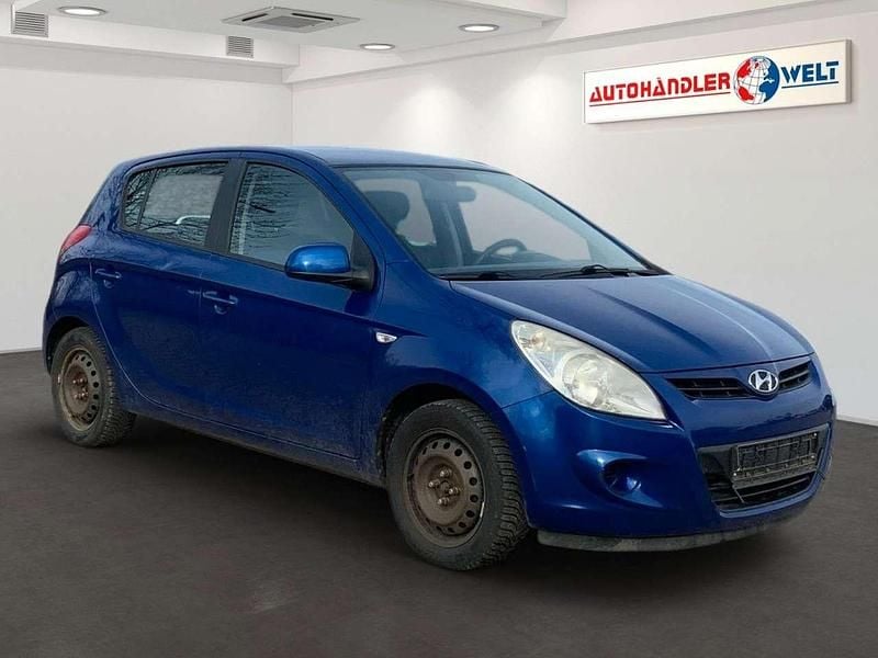 Gebraucht Hyundai i20 Comfort 77 PS (56 kW) 2010 Blau Kleinwagen