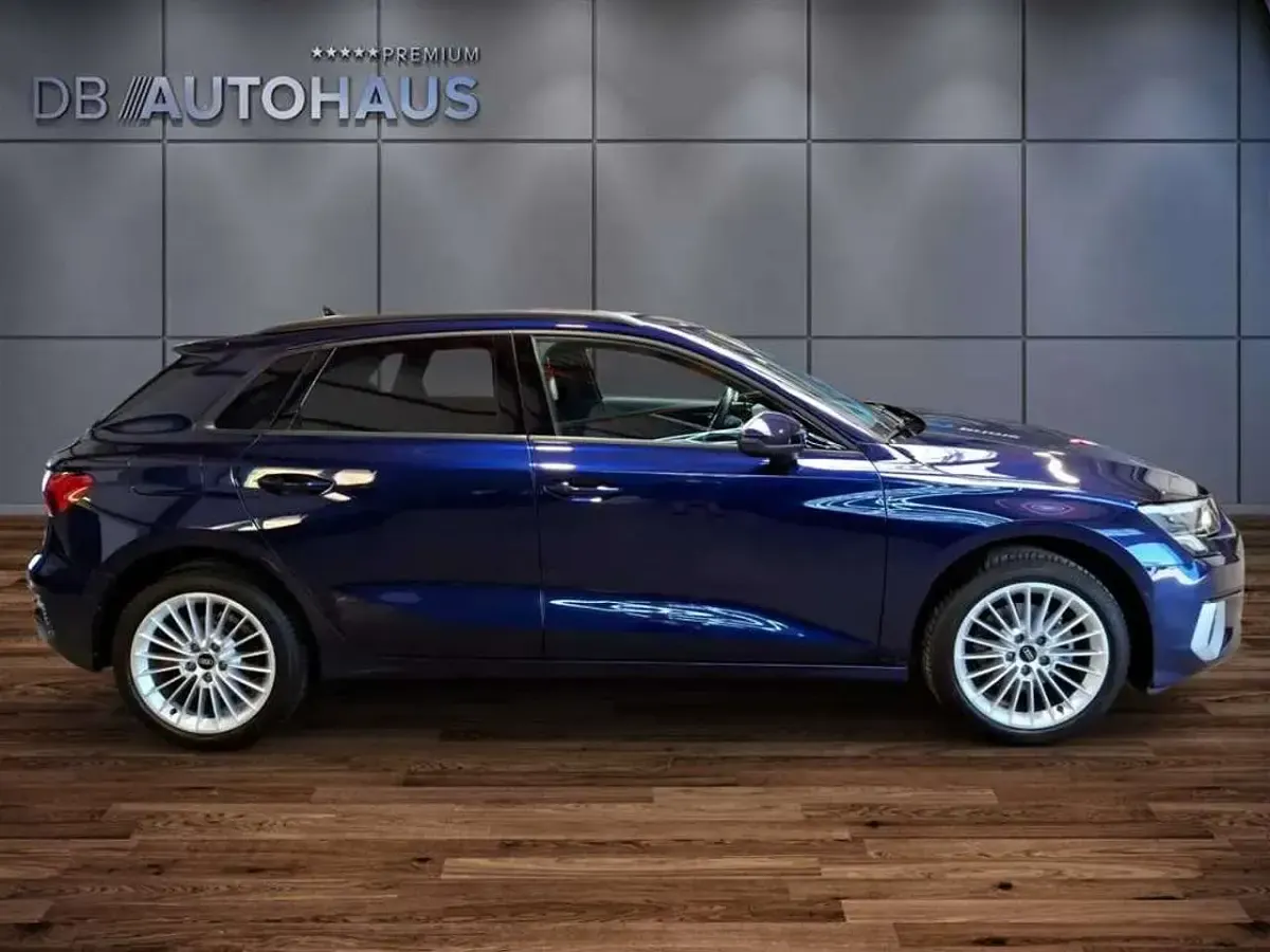 Gebraucht Audi A3 Advanced Plus 110 PS (80 kW) 2024 Blau Limousine