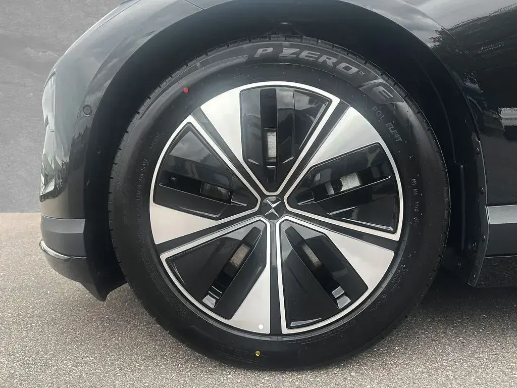 Neu Polestar 4 Pilot 400 kW (544 PS) 2025 Snow SUV