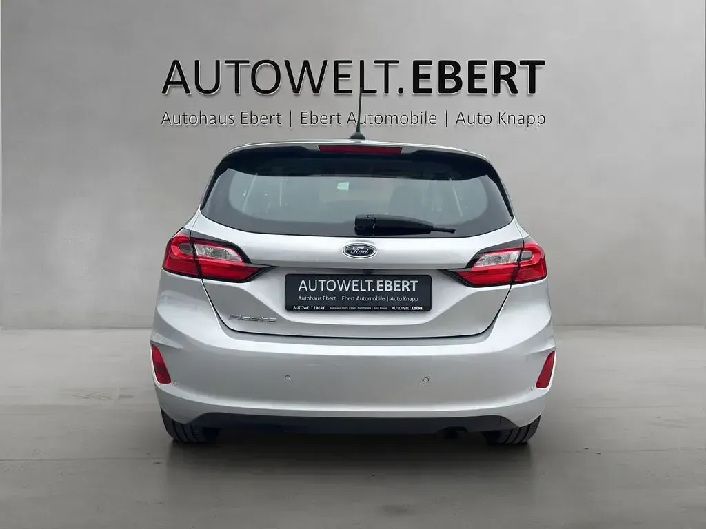 Gebraucht Ford Fiesta Cool & Connect 75 PS (55 kW) 2022 Silber Kleinwagen