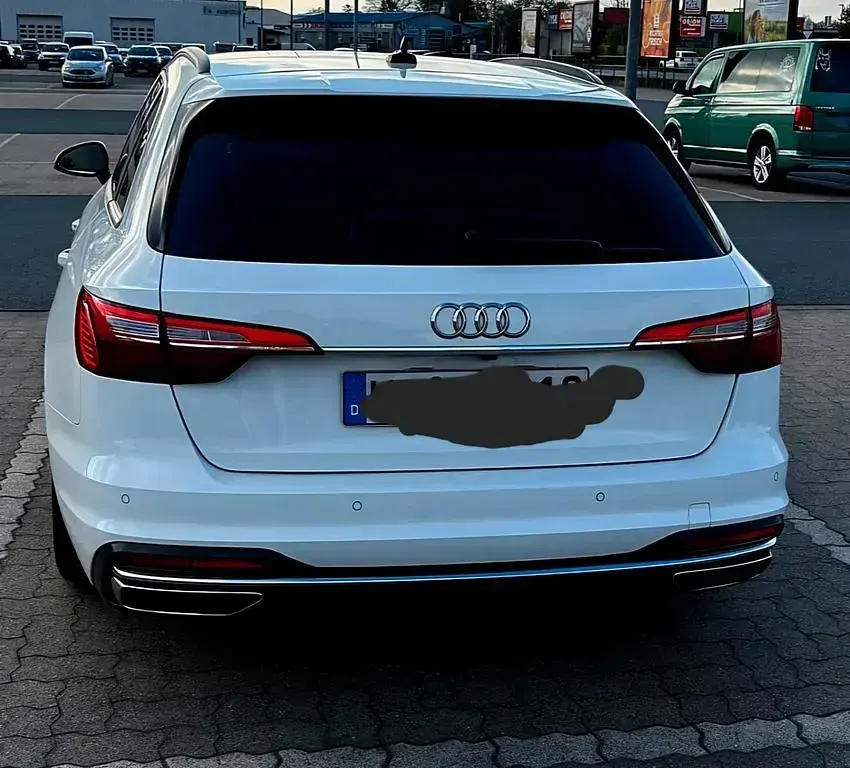 Gebraucht Audi A4 S-Line 150 PS (110 kW) 2021 Weiß Kombi