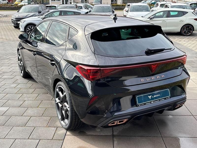 Neu Cupra Leon VZ 272 PS (200 kW) 2026 Schwarz Limousine