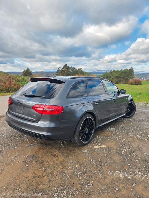 Gebraucht Audi A4 S-Line 190 PS (139 kW) 2015 Grau Kombi