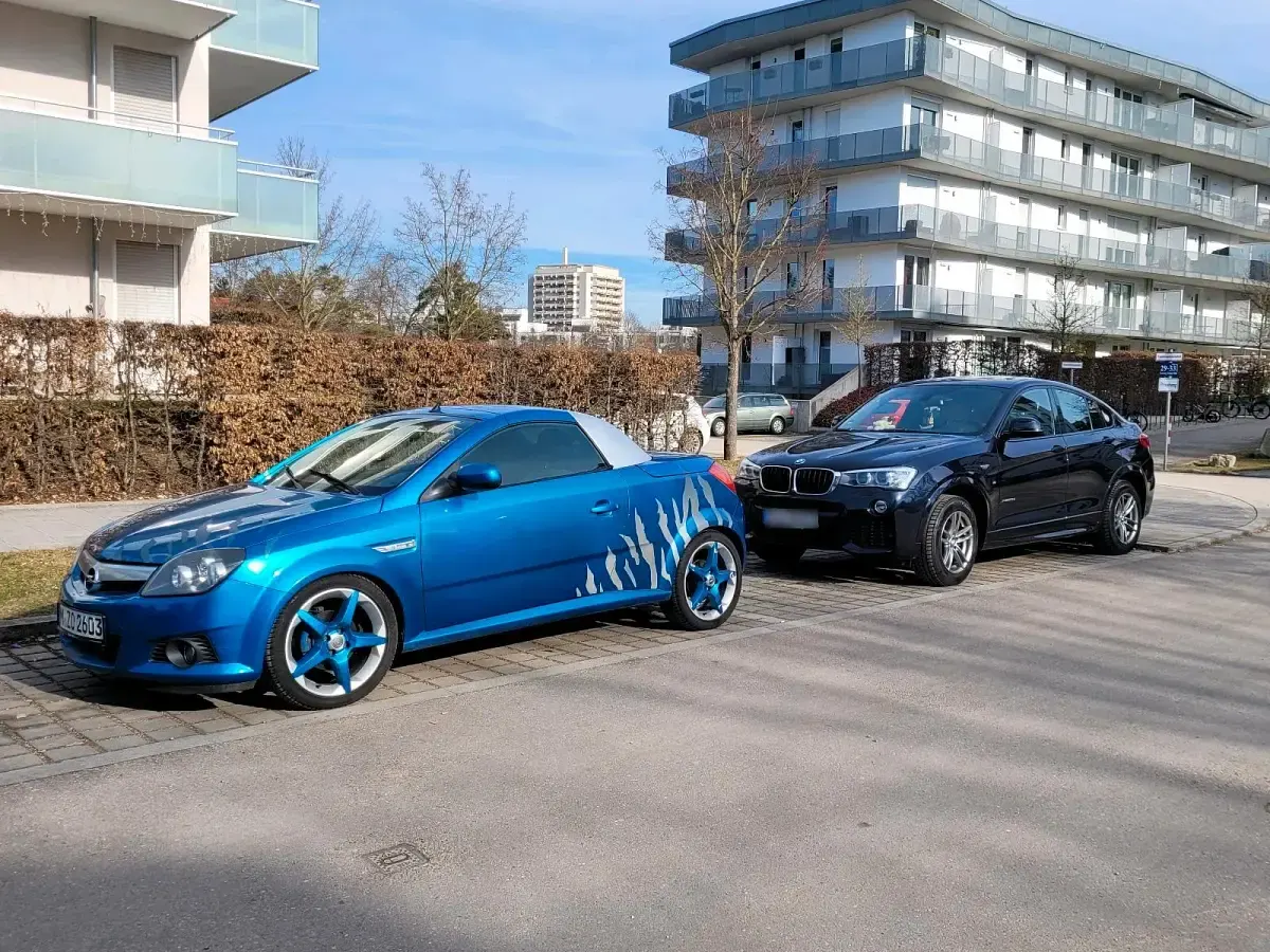 Gebraucht Opel Tigra 90 PS (66 kW) 2005 Blau Cabrio