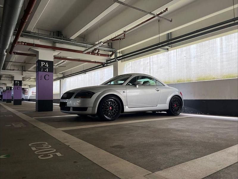 Gebraucht Audi TT S-Line 180 PS (132 kW) 2000 Silber Coupé