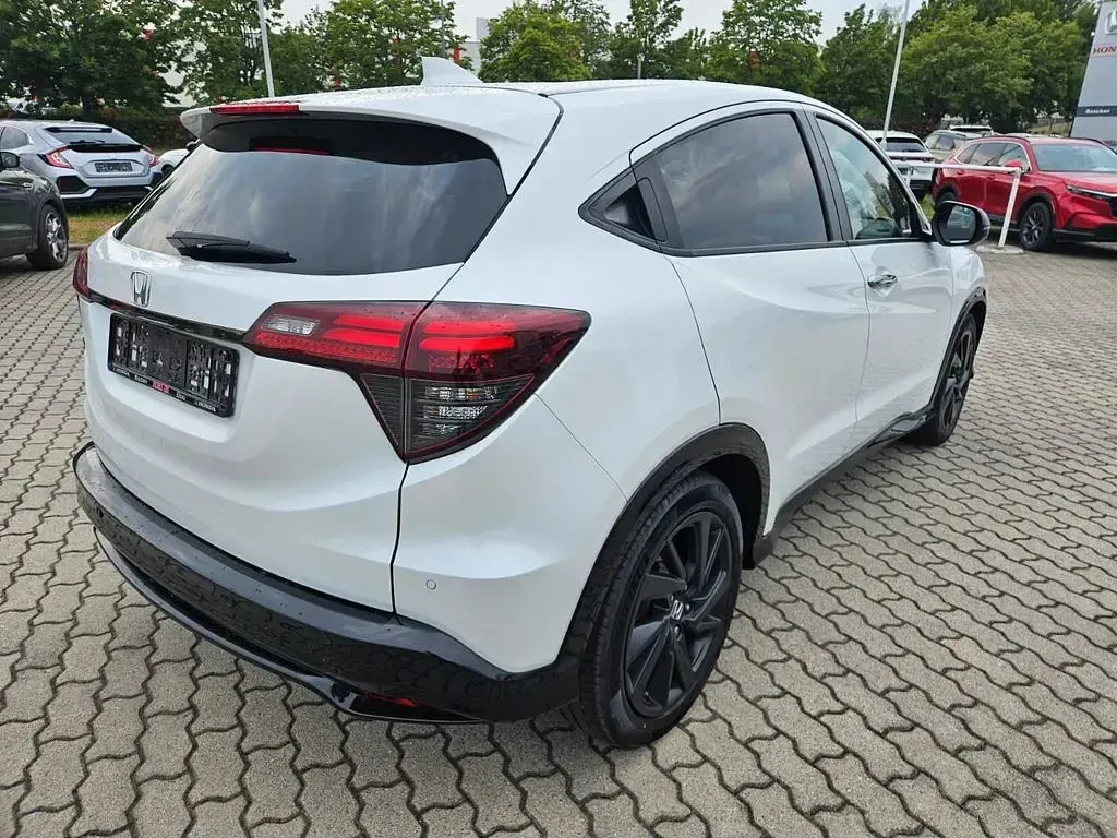 Gebraucht Honda HR-V Sport 182 PS (133 kW) 2020 Platinum white p. SUV