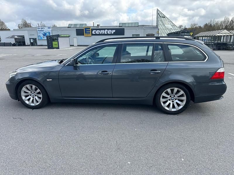 Gebraucht BMW 525 197 PS (144 kW) 2008 Grau Kombi