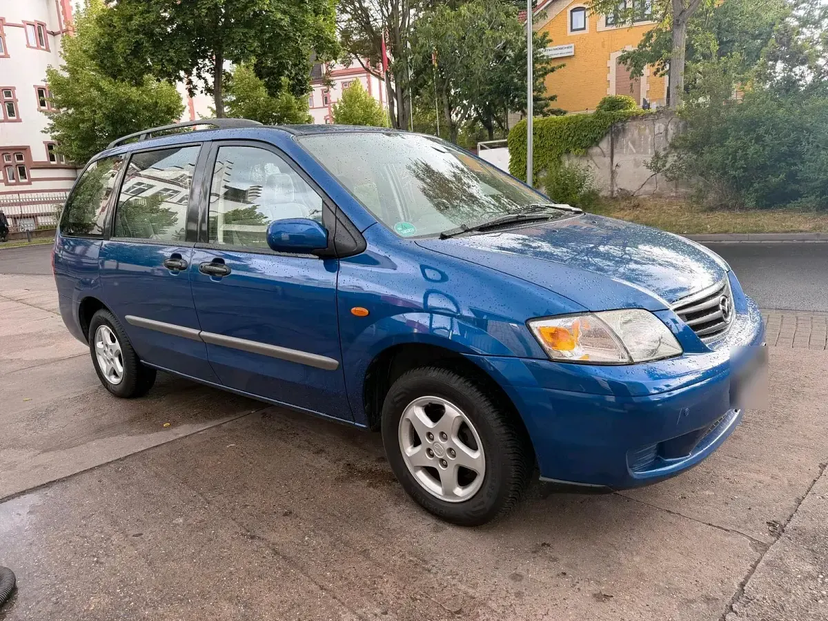 Gebraucht Mazda MPV 122 PS (89 kW) 2000 Blau Van / Kleinbus