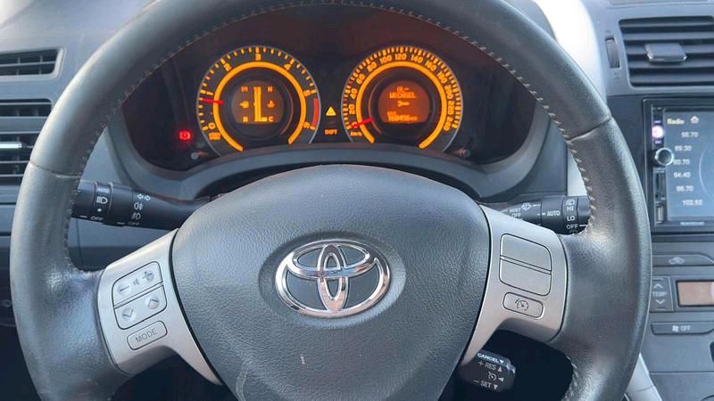 Gebraucht Toyota Auris 170 PS (125 kW) 2008 Silber Kleinwagen