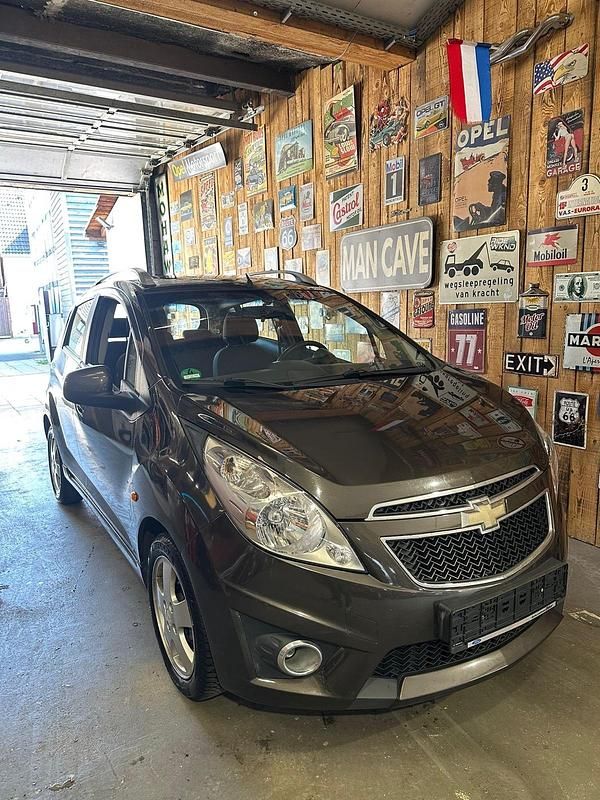 Gebraucht Chevrolet Spark 82 PS (60 kW) 2010 Braun Kleinwagen
