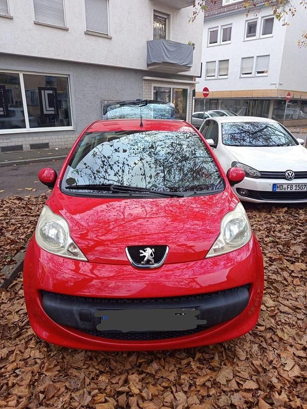 Gebraucht Peugeot 107 68 PS (50 kW) 2005 Rot Kleinwagen