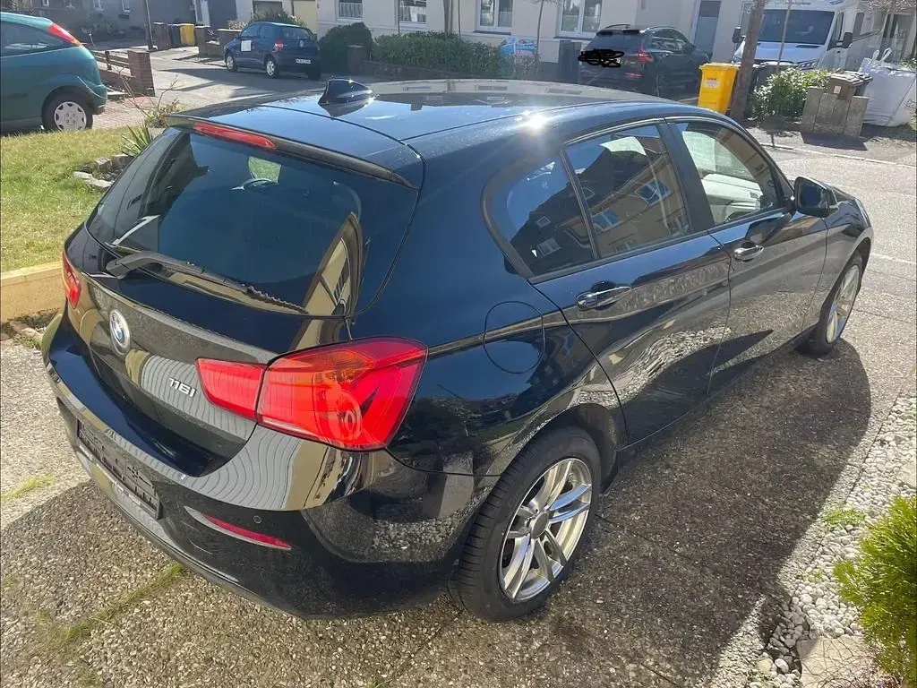 Używany BMW 116 Advantage 109 KM (80 kW) 2016 Czarny Hatchback