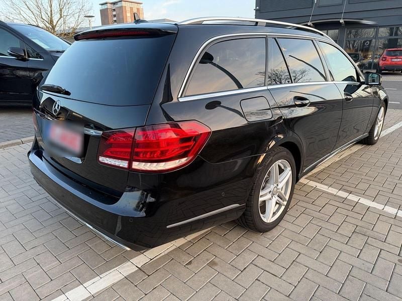 Gebraucht Mercedes E350 Avantgarde 252 PS (185 kW) 2013 Schwarz Kombi