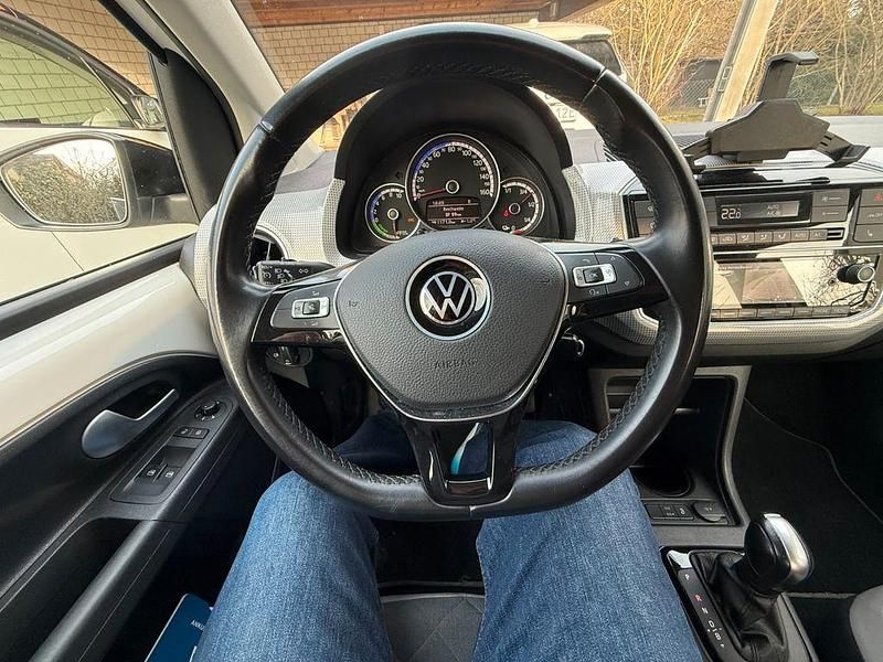 Gebraucht VW e-up! 61 kW (83 PS) 2020 Weiß Kleinwagen