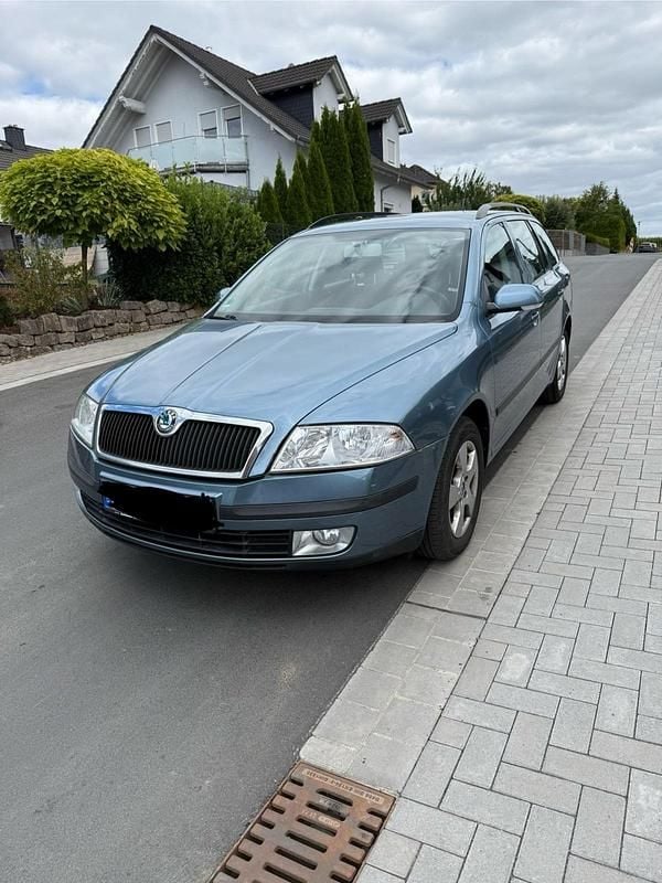 Blau Gebraucht 2008 Skoda Octavia Kombi | 1.850 € (Superpreis) - Bild 1/4