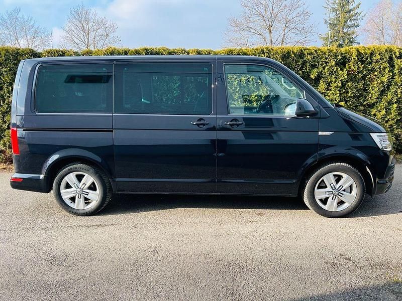 Second-hand VW Multivan 204 CP (150 kW) 2016 Negru Monovolum