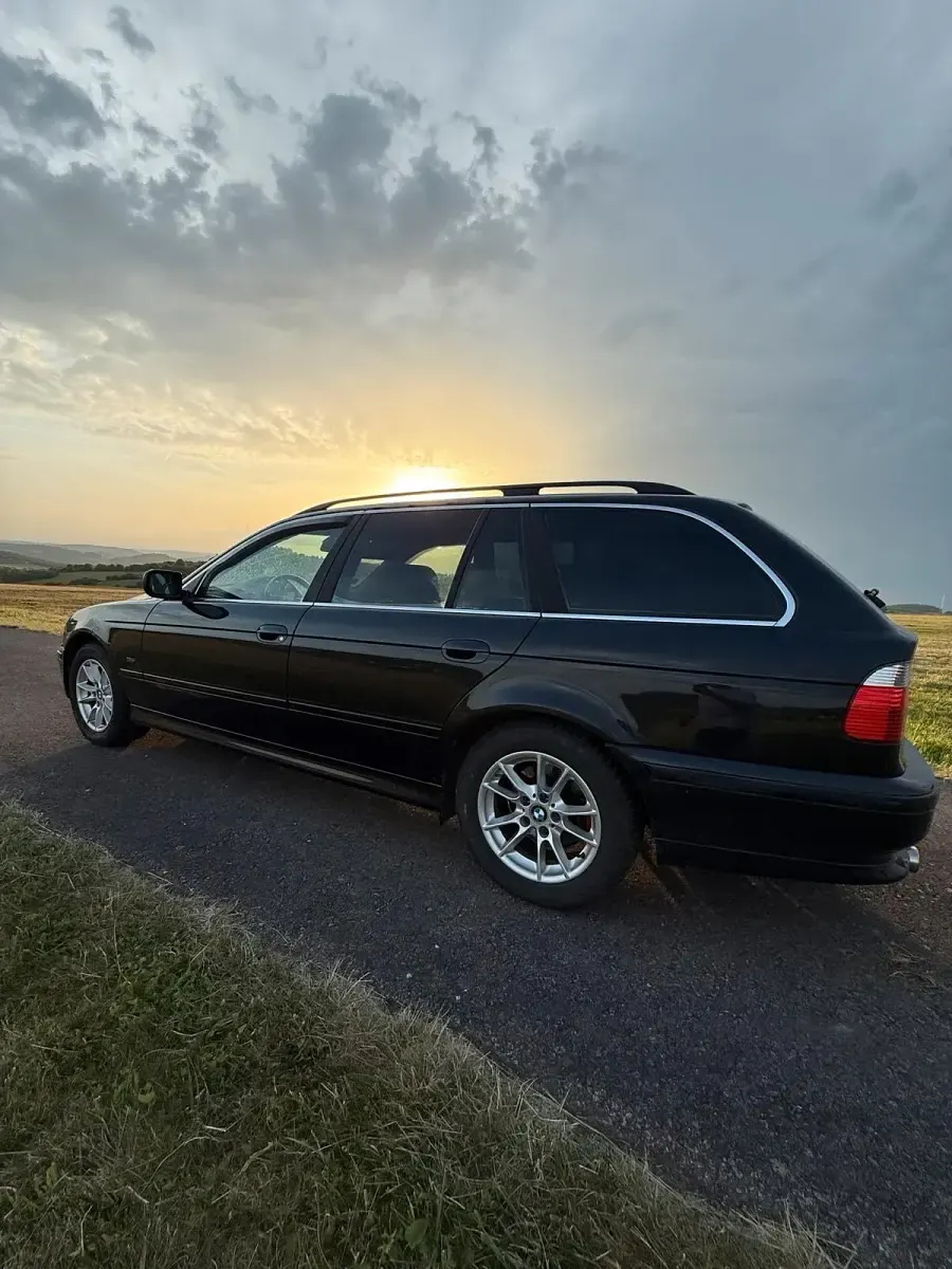 Gebraucht BMW 520 170 PS (125 kW) 2003 Schwarz Kombi