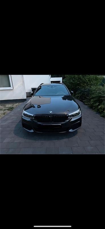 Gebraucht BMW 530 265 PS (194 kW) 2020 Grau Kombi