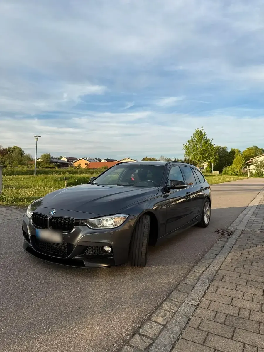 Gebraucht BMW 330 M Performance 258 PS (189 kW) 2013 Grau Kombi