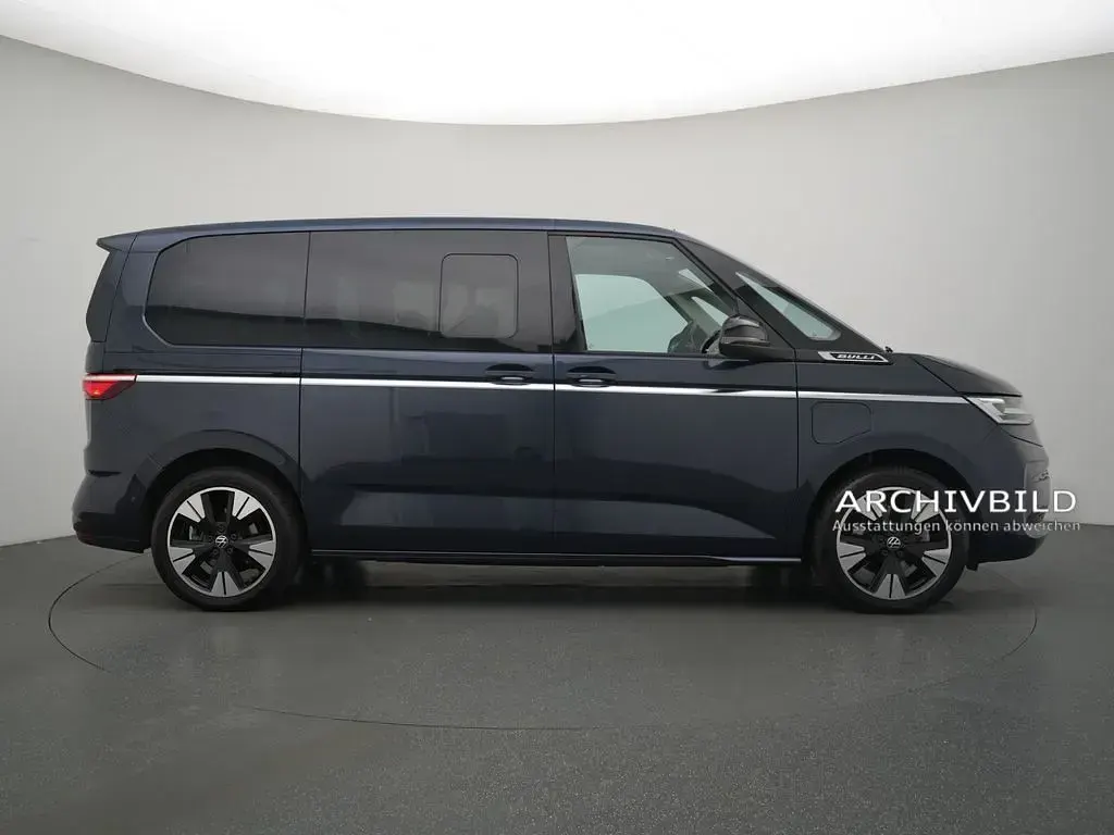 Gebraucht VW Multivan Style 245 PS (180 kW) 2025 Starlight blue Van / Kleinbus