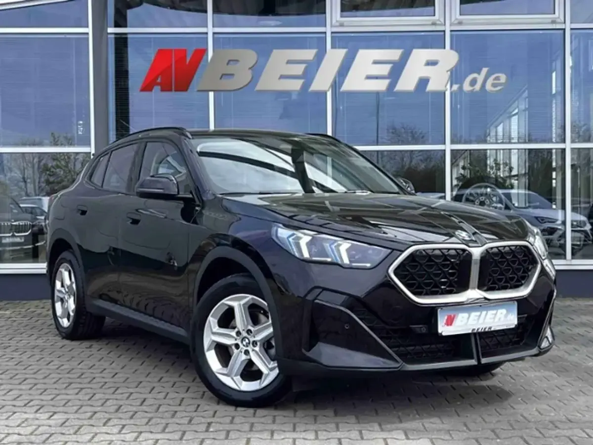 Gebraucht BMW X2 150 PS (110 kW) 2024 Schwarz SUV