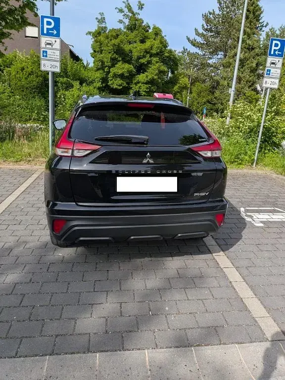 Gebraucht Mitsubishi Eclipse Cross Basis 188 PS (138 kW) 2022 Schwarz SUV
