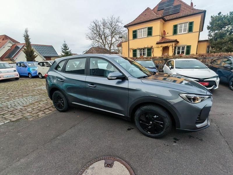 Neu MG ZS 116 PS (85 kW) 2026 Grau SUV