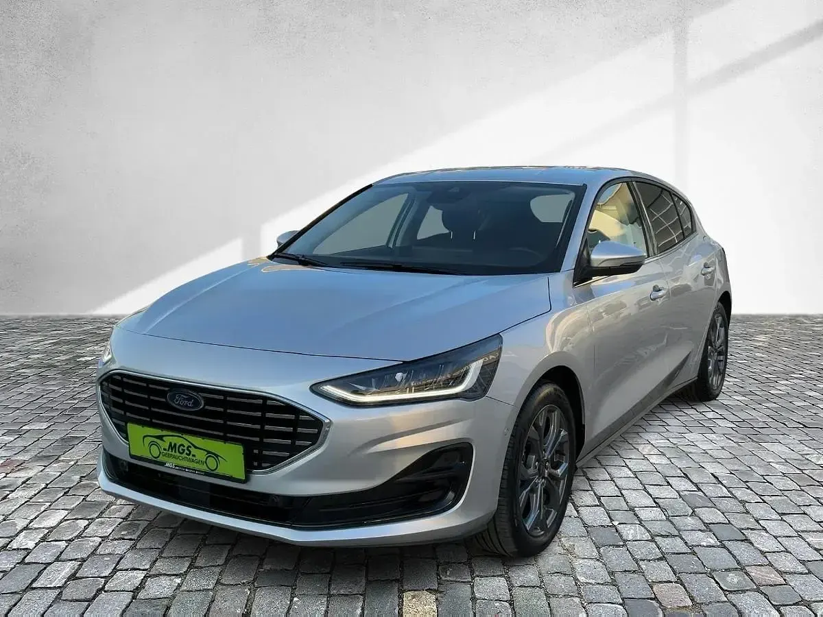 Usado Ford Focus Titanium 155 CV (114 kW) 2024 Plateado Berlina