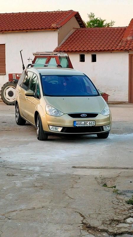 Gold Gebraucht 2006 Ford Galaxy Van / Kleinbus | 4.200 € (Fairer Preis) - Bild 1/4