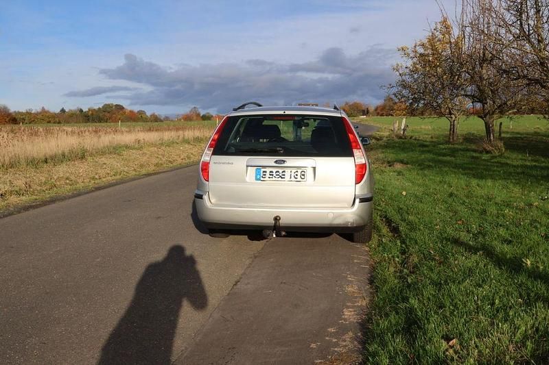 Gebraucht Ford Mondeo 145 PS (106 kW) 2005 Silber Limousine