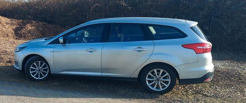 Gebraucht Ford Focus Business Edition 150 PS (110 kW) 2015 Grau Kombi