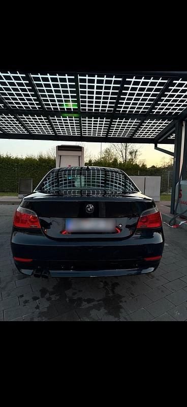 Gebraucht BMW 520 170 PS (125 kW) 2004 Schwarz Limousine