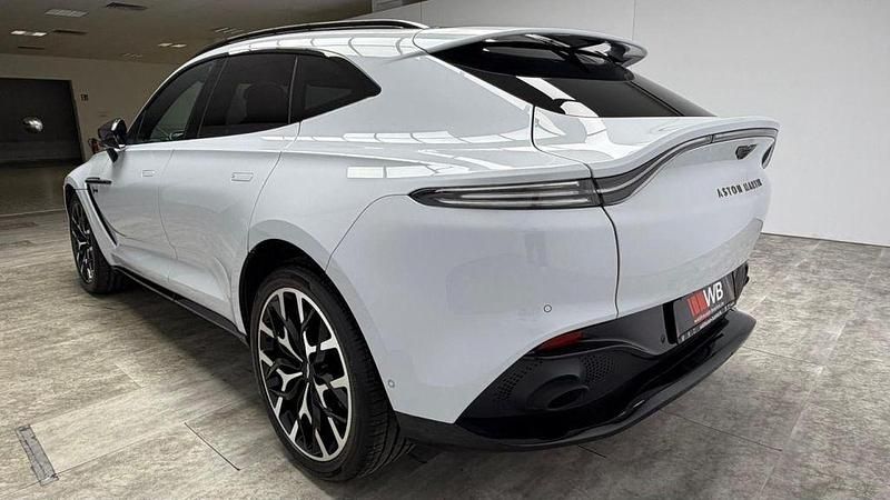 Gebraucht Aston Martin DBX 551 PS (405 kW) 2021 Weiß SUV