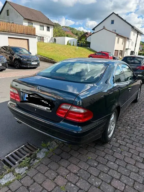 Gebraucht Mercedes CLK200 Elegance 136 PS (100 kW) 2000 Blau Coupé