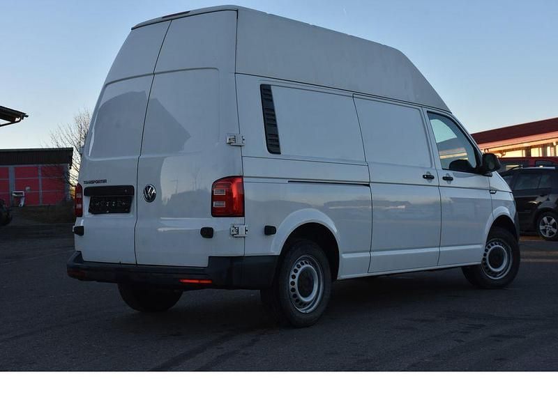 Gebraucht VW Transporter 150 PS (110 kW) 2018 Weiß Van